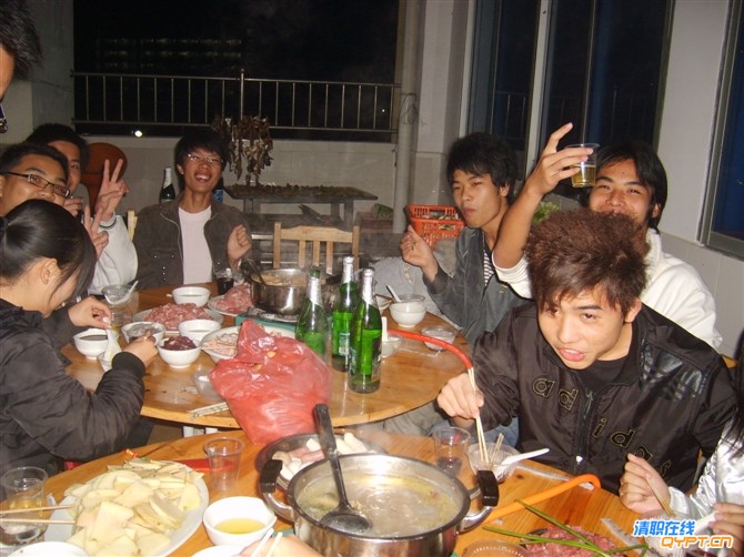 俊超好白痴。.jpg