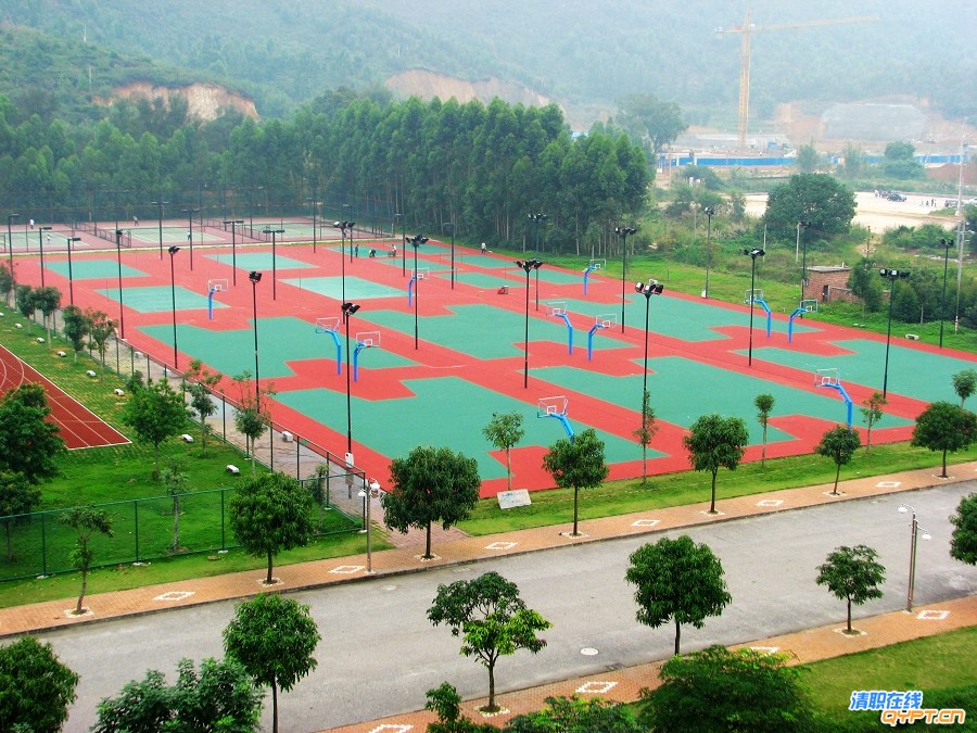 篮球场.jpg