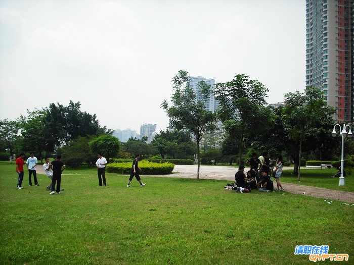 活动场所——江滨公园