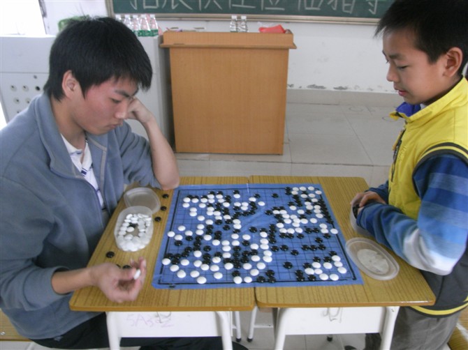 围棋少年.jpg