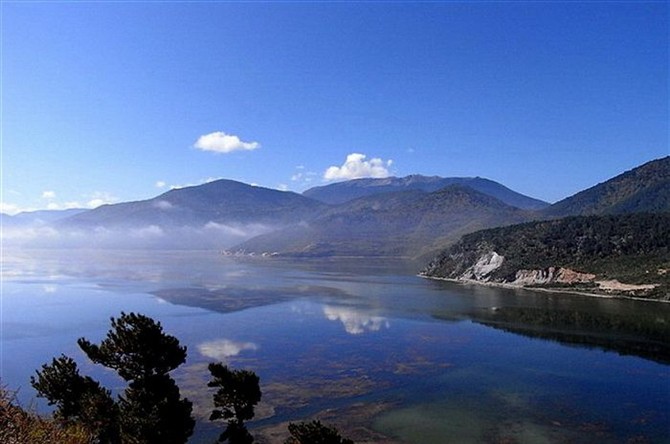 天湖.jpg