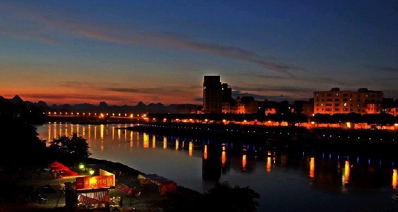 湟川夜景.jpg